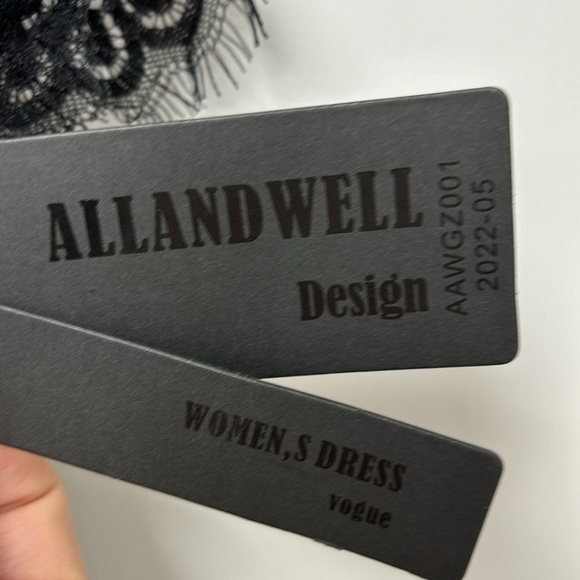 NWT ALLANDWELL Women's Elegant Floral Lace Round Neck Lace Dress size L black - Picture 9 of 16